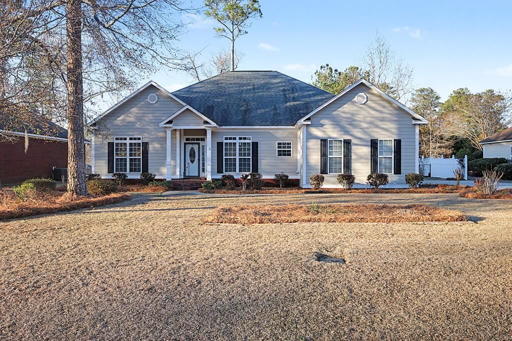 Property Photo: 3607 Castle Pines Lane GA 31721