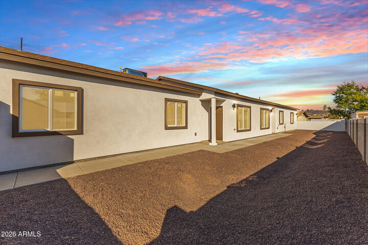 Property Photo: 9425 N 9th Avenue AZ 85021
