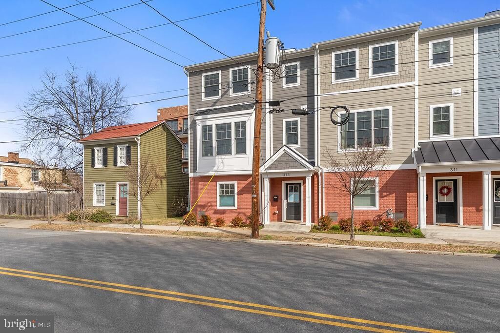Property Photo:  313 Charles Street  VA 22401 