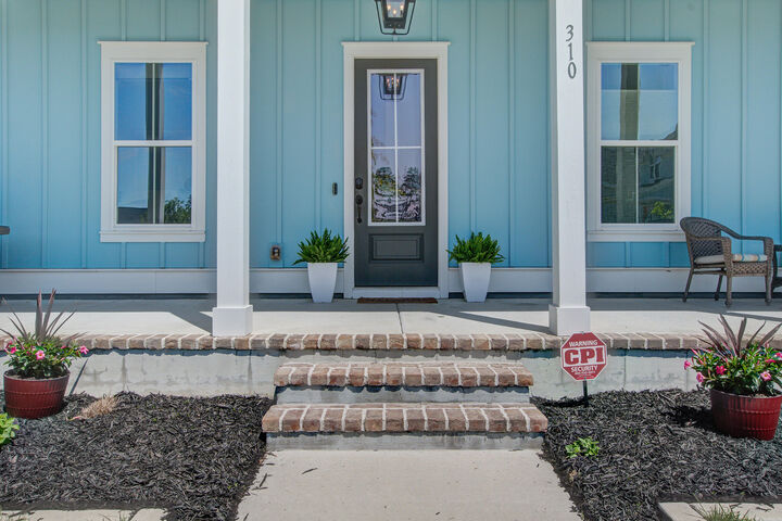 Property Photo: 310 Ripple Park Drive SC 29486