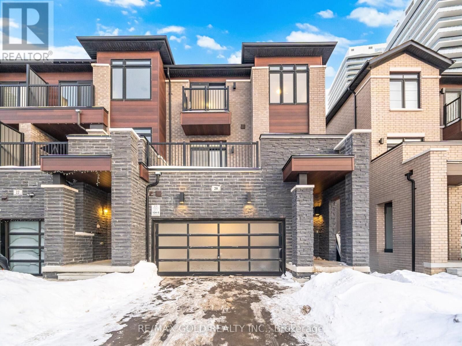 Property Photo: 20 Skyridge Drive ON L6P 4P3