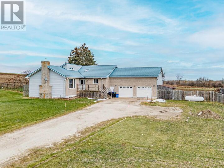 Property Photo:  2717 3/4 Side Road Sunnidale  ON L0M 1N0 