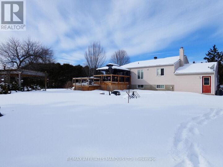 Property Photo:  21 Ste Therese Boulevard  ON K0A 1W0 