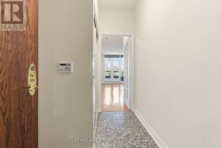 Property Photo:  9 Boardwalk Drive 305  ON M4L 6T1 