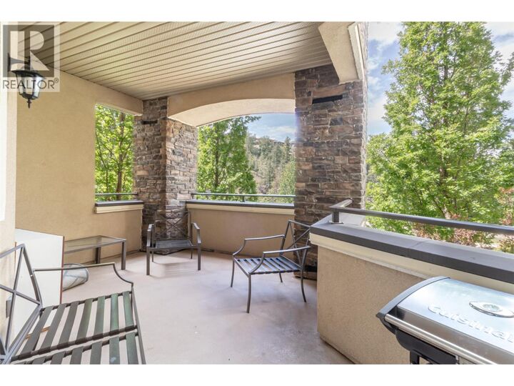 Photo de la propriété: 1873 Country Club Drive 2207 BC V1V 2A7