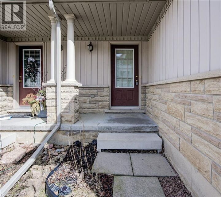 Photo de la propriété:  110 Activa Avenue C18  ON N2E 4K4 