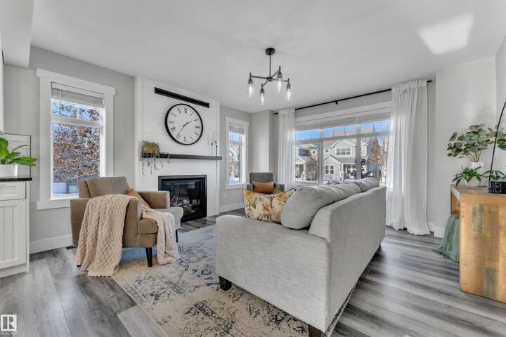 Property Photo: 7613 16 Av SW SW AB T6X 1M3