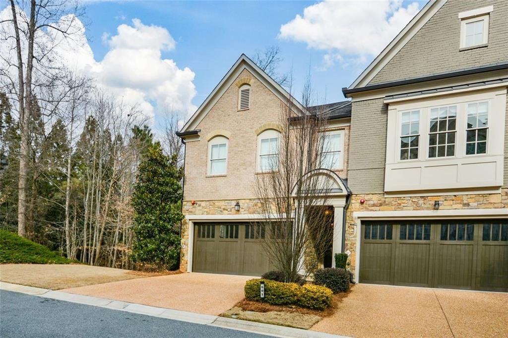 Property Photo: 601 Abbington River Lane GA 30339