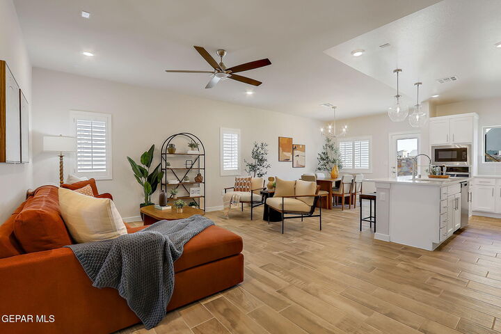 Property Photo: 13877 Paseo De Gloria Avenue TX 79928