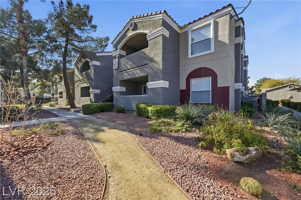 Property Photo: 5055 West Hacienda Avenue 2016 NV 89118