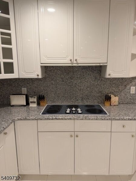 Property Photo:  30 Paris Cir  NJ 07052 