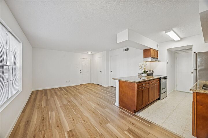 Property Photo: 2750 Holly Hall Street 1516 TX 77054