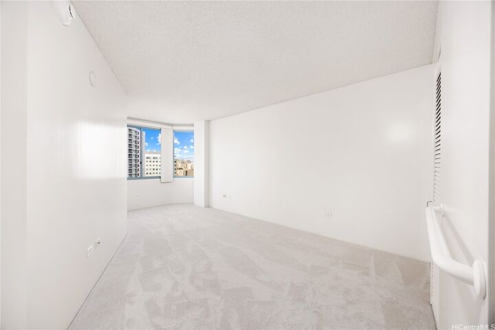 Property Photo:  1314 Kalakaua Avenue 908  HI 96826 