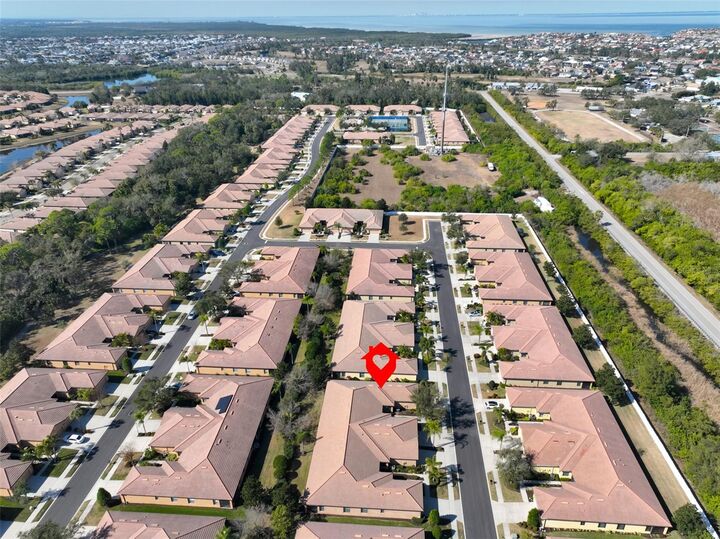 Property Photo:  332 Bluewater Falls Court  FL 33572 