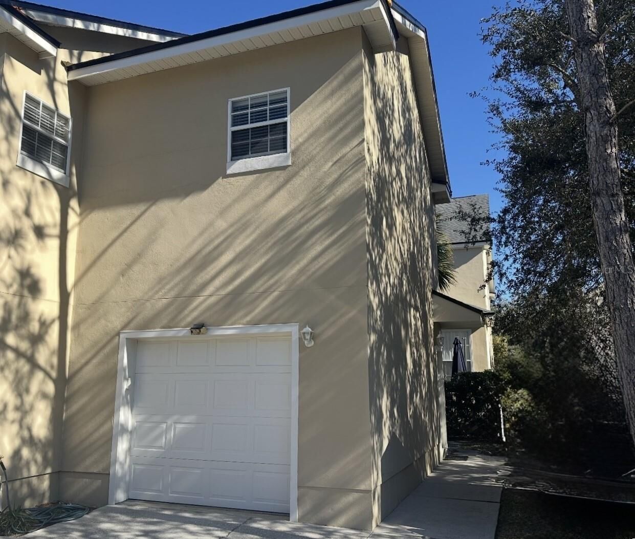Property Photo:  823 Oak Shadows Road B  FL 34747 