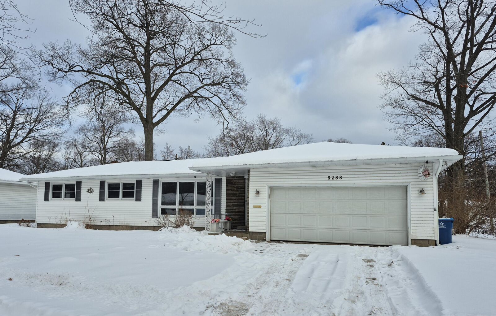 Property Photo:  3288 Hanley Road  MI 49441 