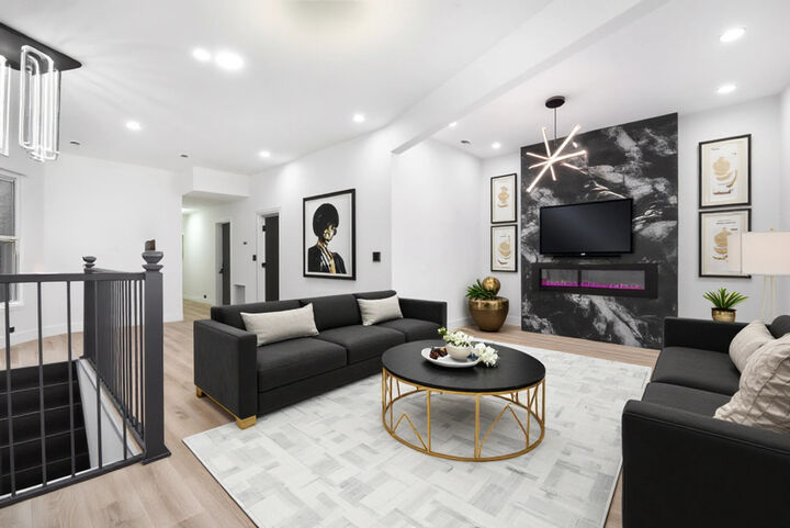 Property Photo: 6430 S Eberhart Avenue 2 IL 60637