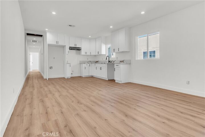 Property Photo:  3918 W 28th  CA 90018 