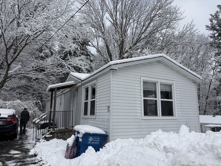 Property Photo:  19 Aspen Circle  ME 03904 