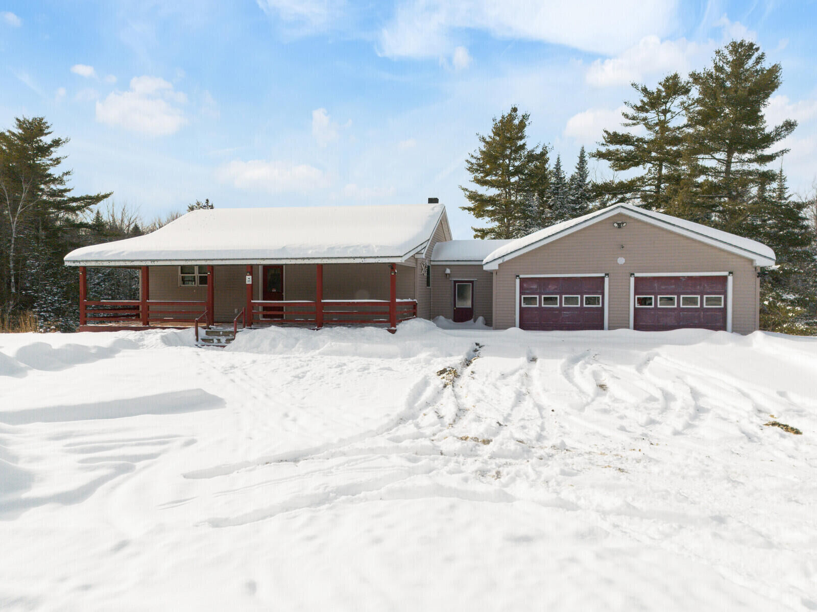 Property Photo:  45 Carter Road  ME 04987 