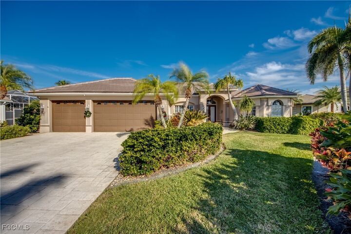 Property Photo: 5605 Merlyn Lane FL 33914