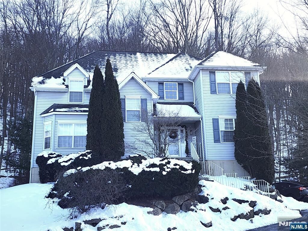 Property Photo:  17 Bowers Drive  NJ 07840 