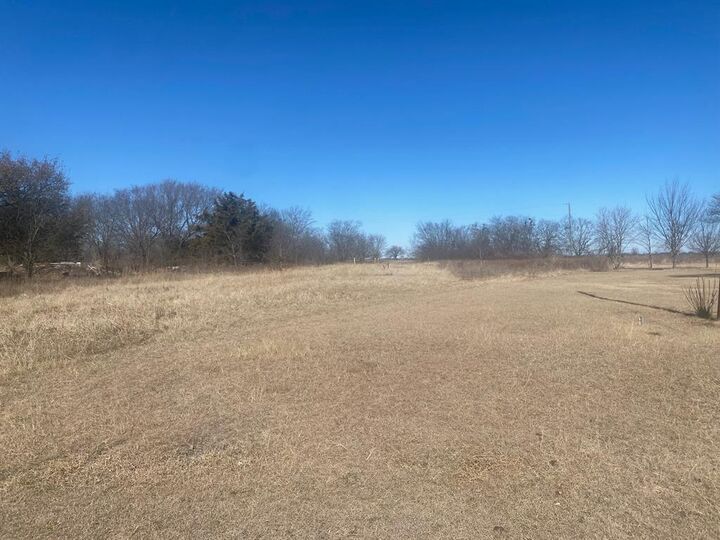 Property Photo:  231 County Road 3072  TX 75109 