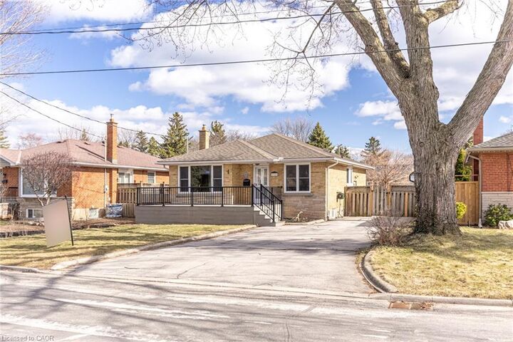 Property Photo:  2322 Redfern Road  ON L7R 1X3 