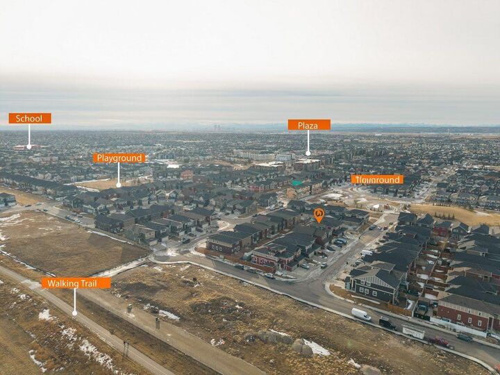 Property Photo:  93 Saddlestone Place NE  AB T3J 0Z6 