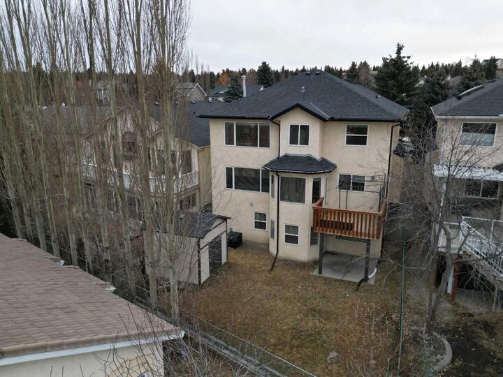 Property Photo:  668 Scimitar Bay NW  AB T3L 2B2 