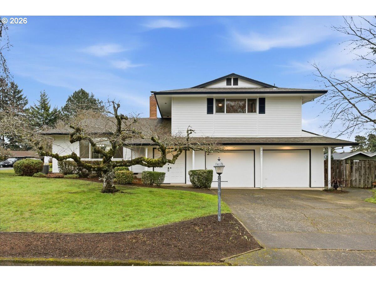 Property Photo:  4507 NE 28th Ave  WA 98663 