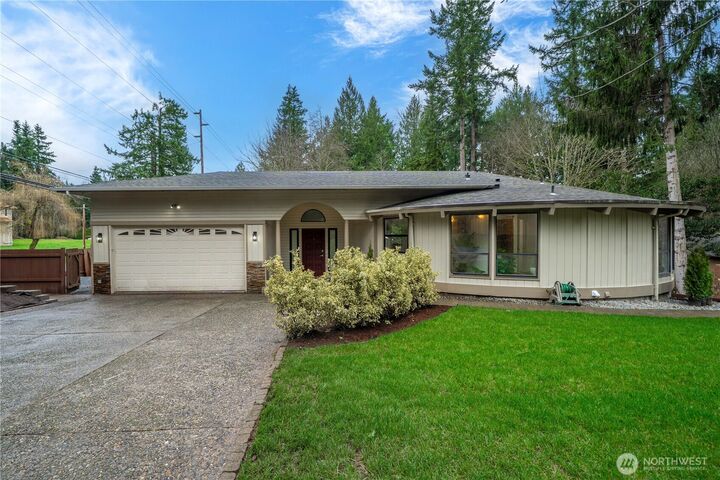 Property Photo:  20709 NE 79th Street  WA 98053 