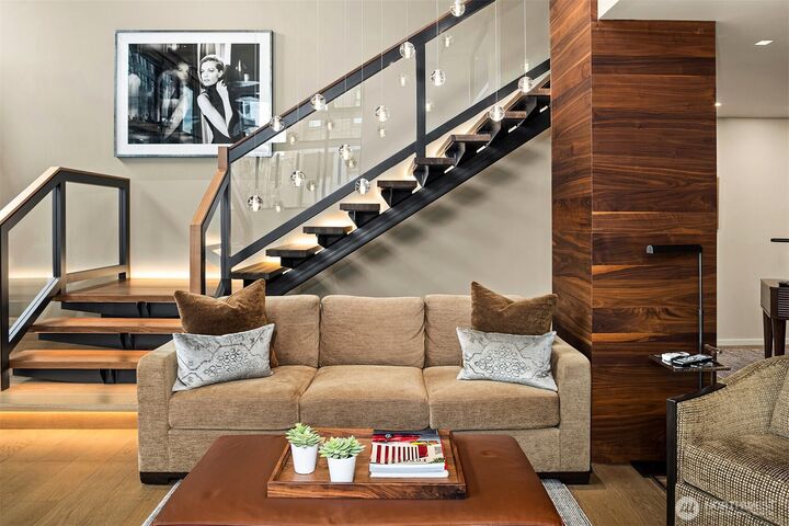 Property Photo:  80  Vine Street 2600  WA 98121 