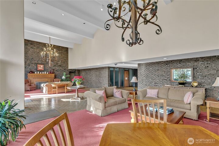 Property Photo: 4545 Sand Point Way NE 207 WA 98105