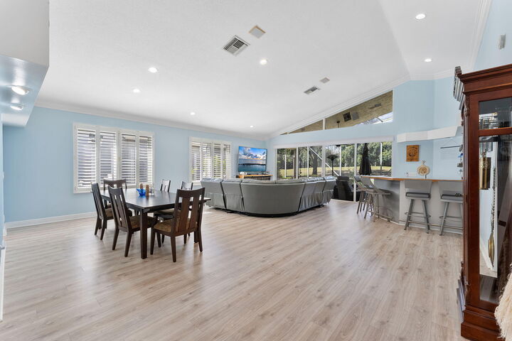 Property Photo:  6435 Three Lakes Lane  FL 33437 