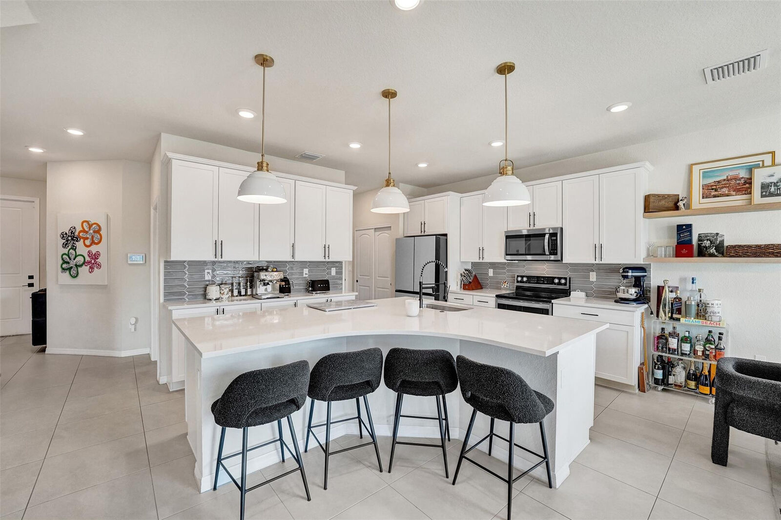 Property Photo:  2118 Appleton Circle  FL 33309 