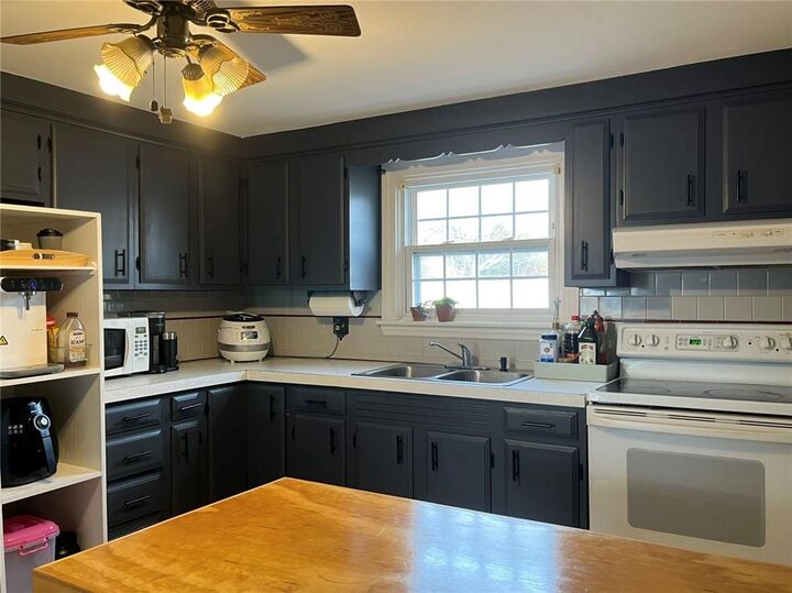 Property Photo: 556 Metacom Avenue RI 02809