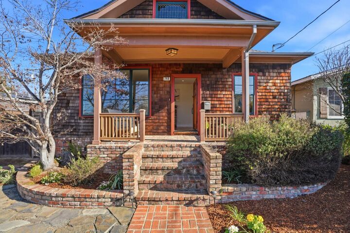 Property Photo:  748 Laurel Avenue  CA 94010 