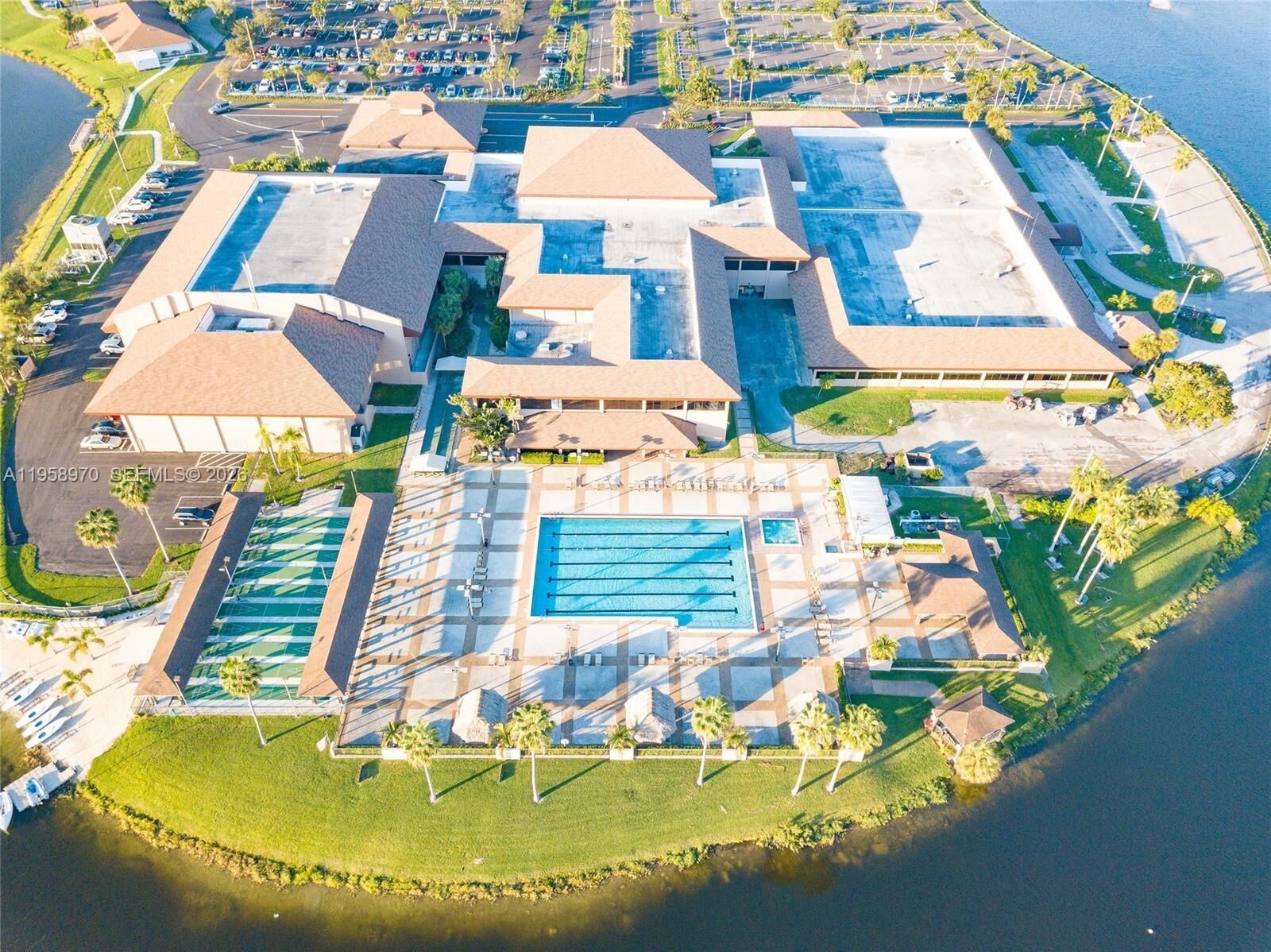 Property Photo: 13550 SW 6th Ct 409A FL 33027