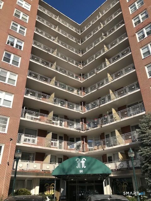 Property Photo:  91 Strawberry Hill Avenue Apt 139  CT 06902 