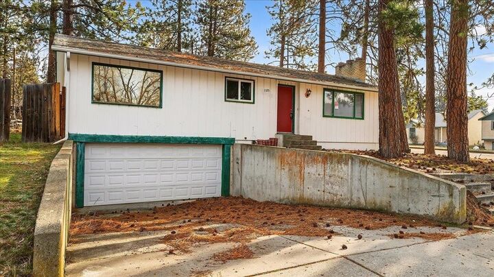 Property Photo:  1523 S Dartmouth Rd  WA 99206 