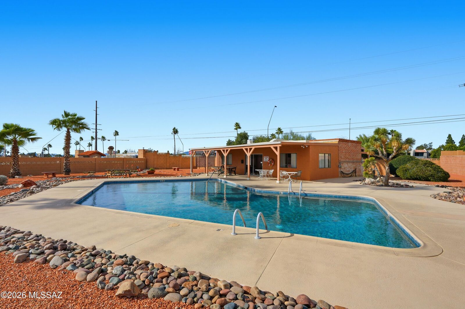 Property Photo: 190 W Greer Lane AZ 85704