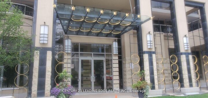 Property Photo: 18 Kenaston Gardens 212 ON M2K 1G8