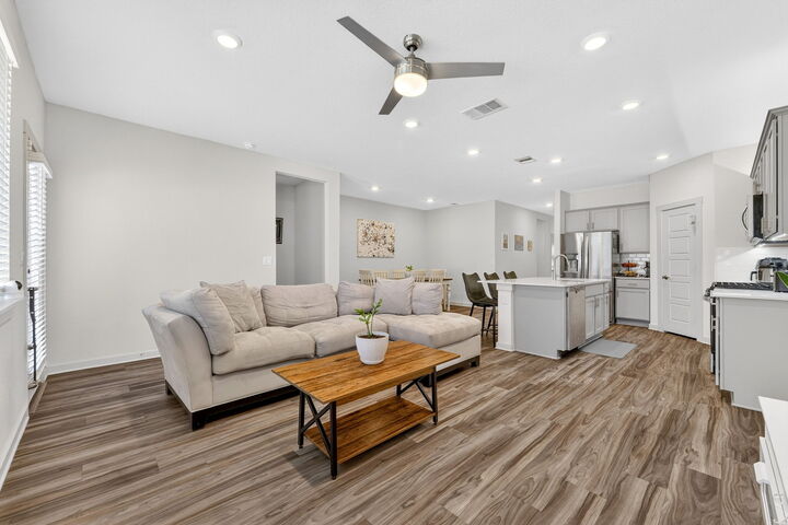 Property Photo:  13704 Bavarian Forest Drive  TX 78660 