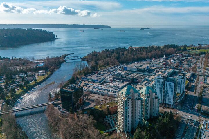 338 Taylor Way 15B — photo 1