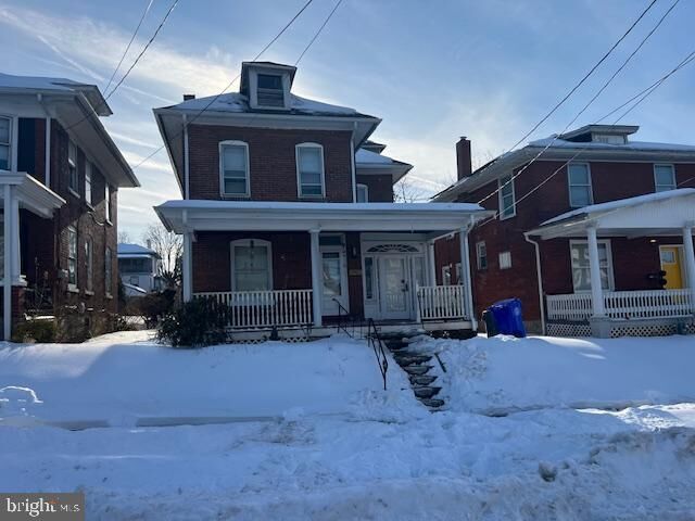 Property Photo:  122 Arlington Street  PA 19611 