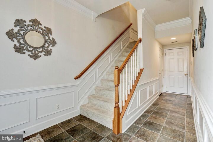 Property Photo:  2411 Huntington Park Drive  VA 22303 