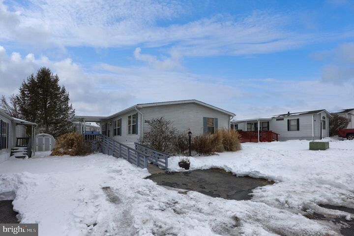 Property Photo: 203 Thrush Court N PA 17603