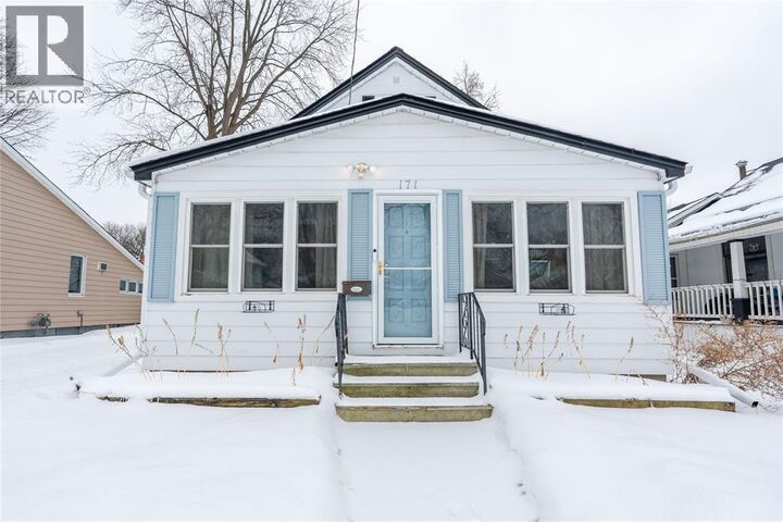 Property Photo:  171 Cameron Street  ON N7T 4B1 