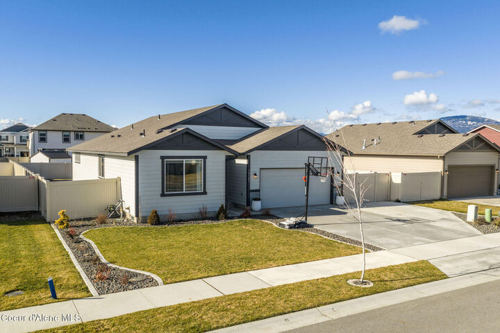 Property Photo:  10121 N Belgrave Loop  ID 83835 